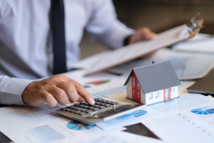 Portfolio Property Management vs Self-Managing: Which Improves Rental Yield?